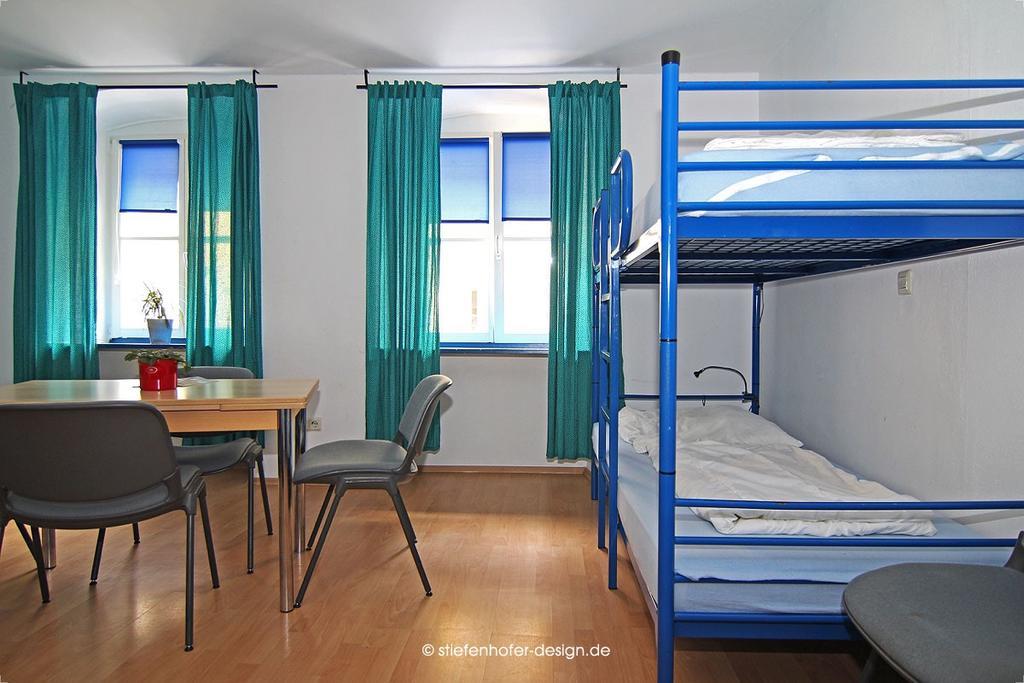 Brook Lane Hostel Regensburg Bagian luar foto