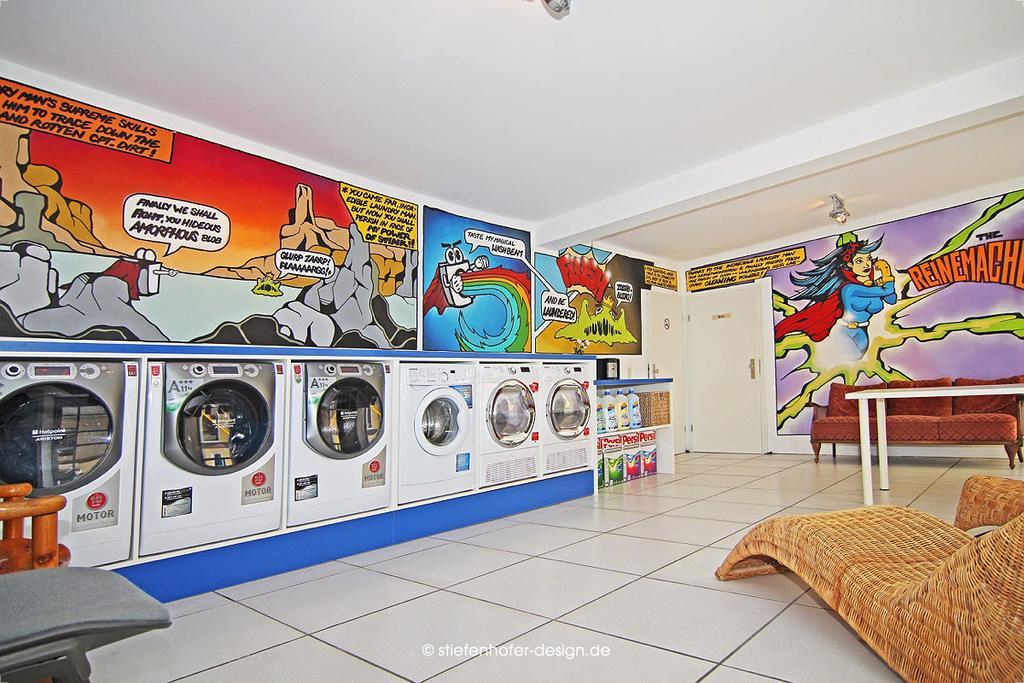Brook Lane Hostel Regensburg Bagian luar foto
